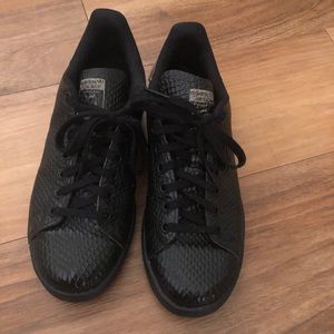 Adidas Rose Gold/Black Stan Smiths